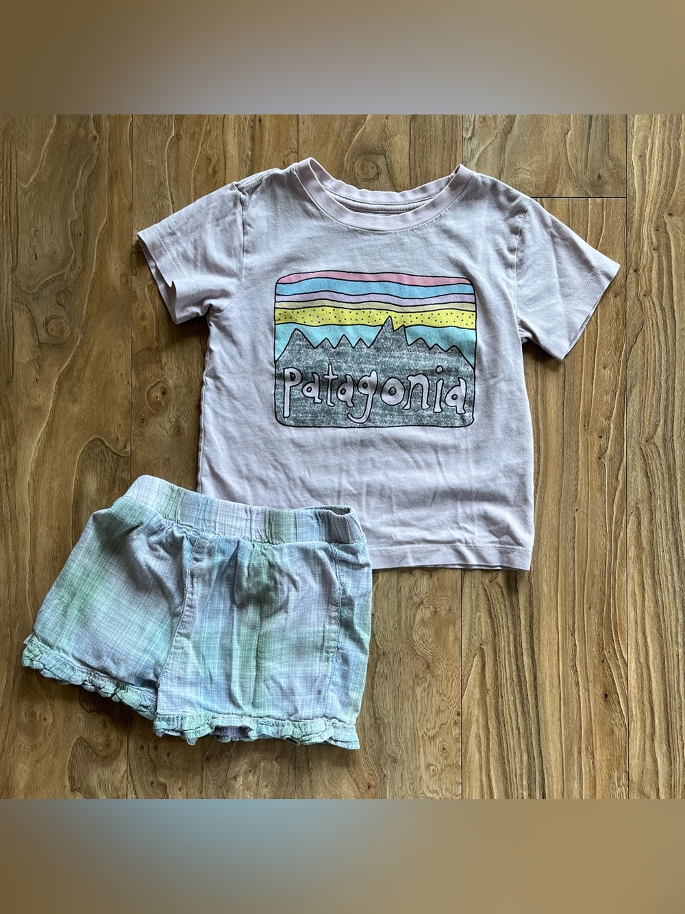 Patagonia Baby Fitz Roy Skies t-shirt outfit